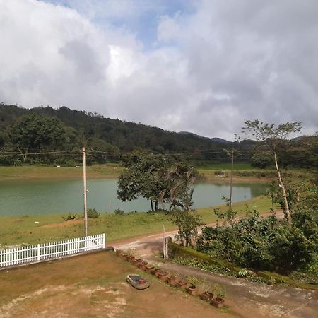 Athena Homestay Somvārpet Екстериор снимка