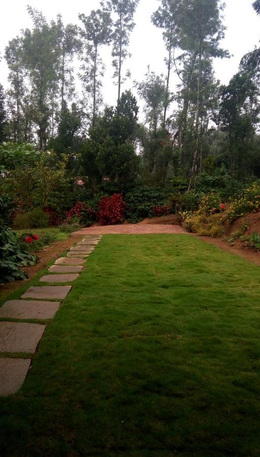 Athena Homestay Somvārpet Екстериор снимка